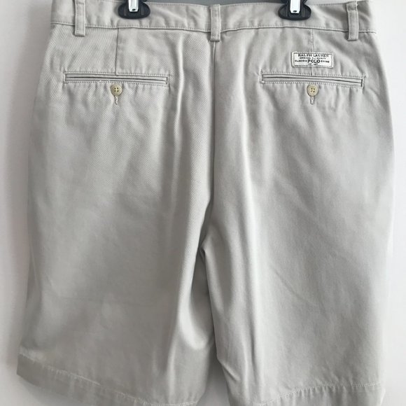 Polo by Ralph Lauren khaki Tyler Short pleated 33" waist 9" inseam - Picture 3 of 3
